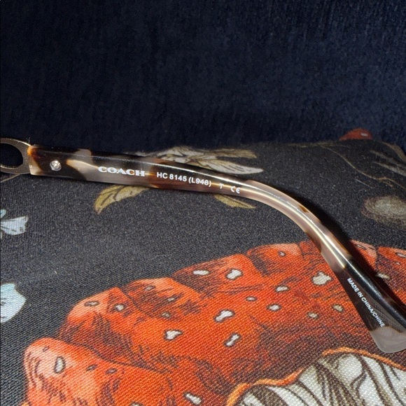 The Coach Tea Rose Sunglasses in Pink with a Gray Gradient Lens - with case!! - Picture 7 of 8